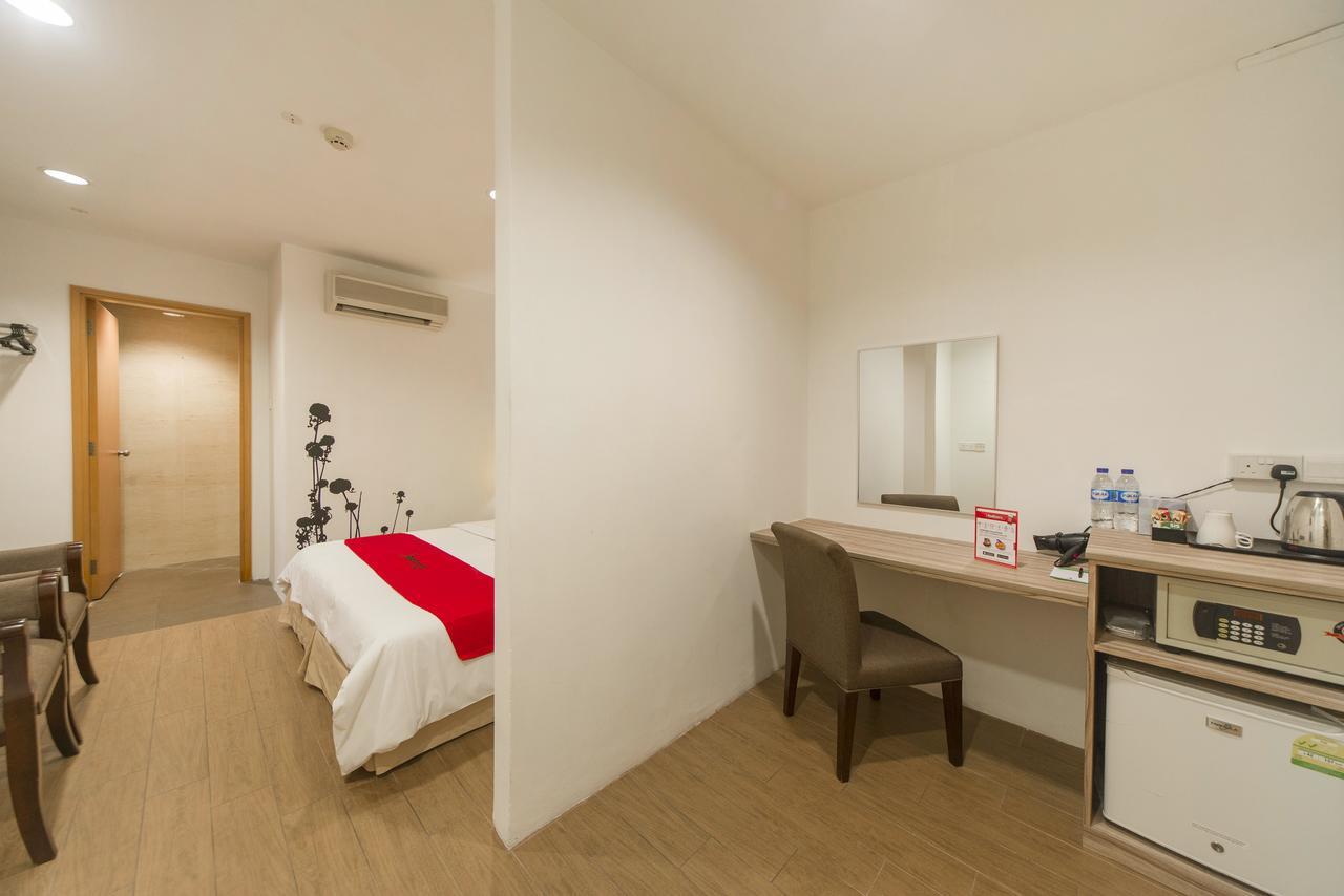 Reddoorz Plus @ Victoria Street Singapour Extérieur photo